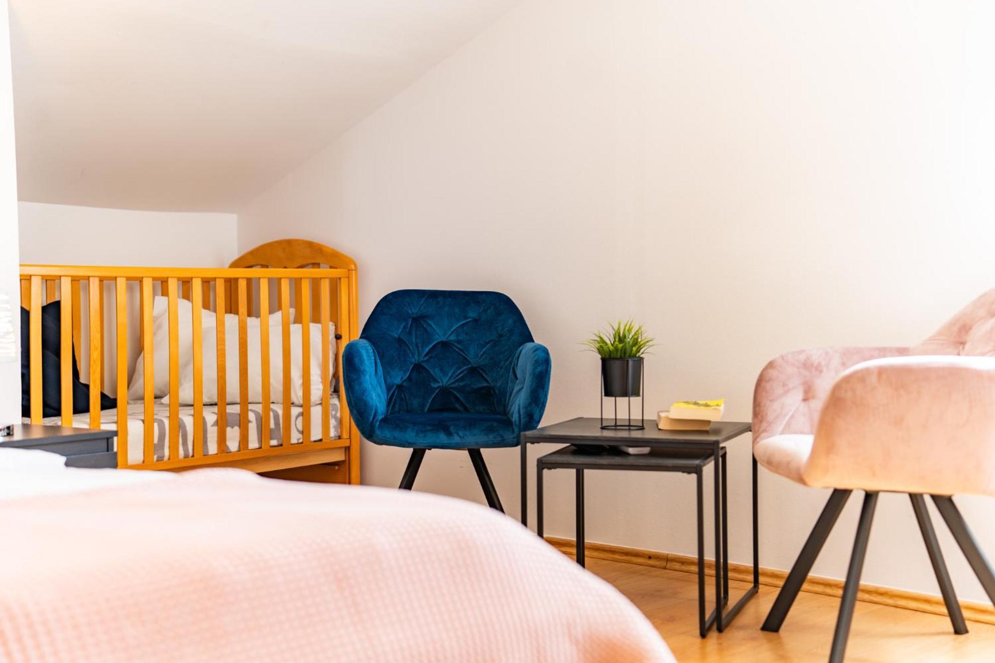 Apartman Petra S Pogledom Na More Banjol Eksteriør billede
